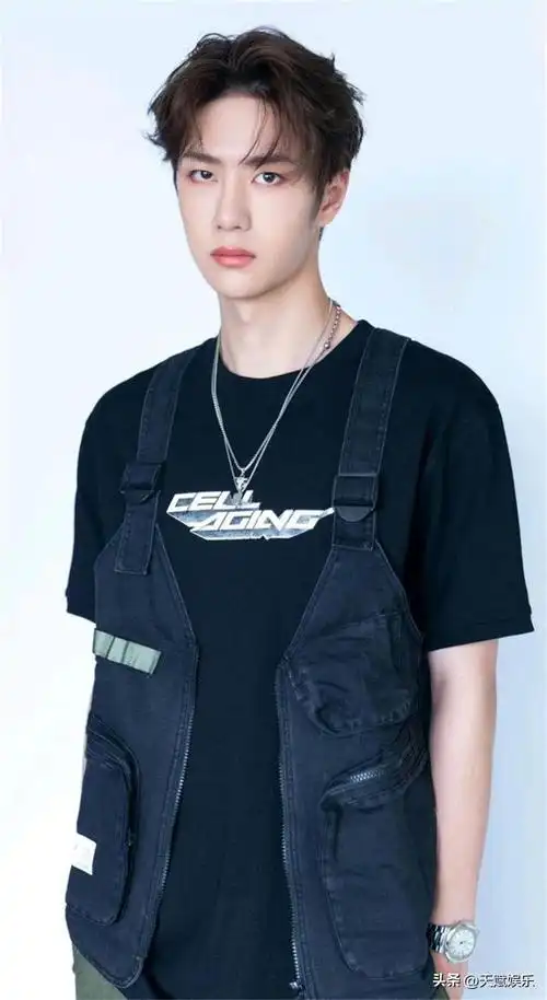 王一博属什么生肖多少岁(演员王一博个人资料简历)