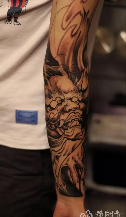 风雷双神 花臂 未完纹身图片