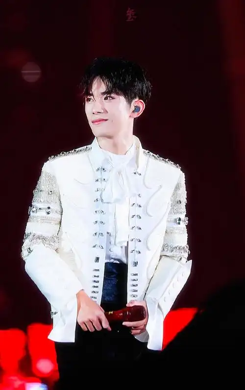 易烊千玺 #tfboys 六周年告白演唱会 高清