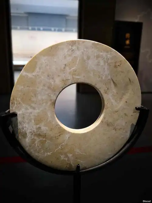 良渚博物院现展藏品玉璧