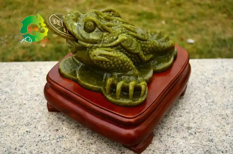 招财镇宅南玉回头金蟾招财金蟾摆件大号招财金蟾摆件