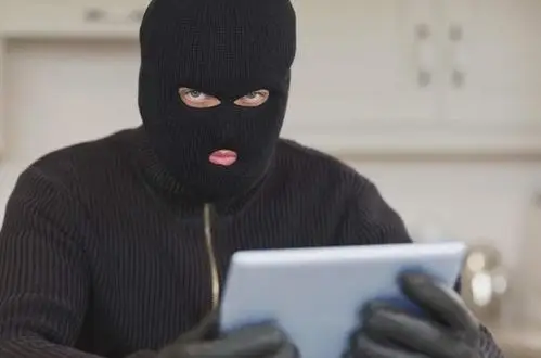 心理学:四个蒙面男,你觉得哪个是杀手?测出你的内心有多阴暗