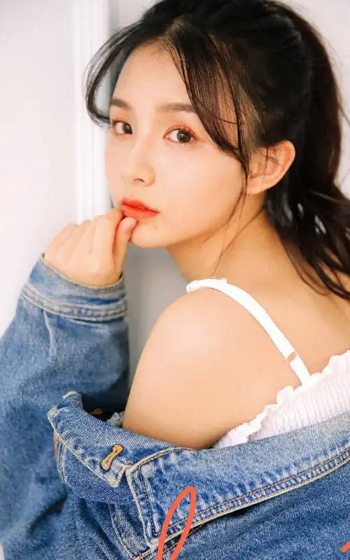 文艺复古女生壁纸