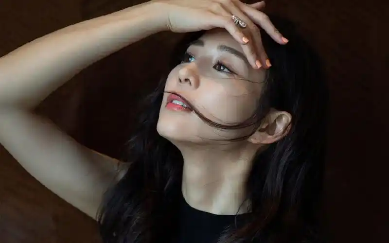 张钧甯优雅迷人写真图片桌面壁纸