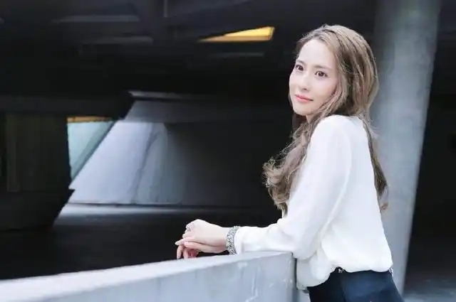 王子清最新写真,穿上古装扮紫霞,不输朱茵