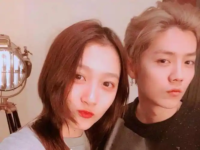 鹿晗家庭背景曝光,原来这么厉害,难怪一定要公开恋情_关晓彤_支持