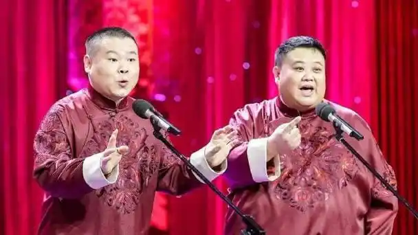 春晚名场面 | 岳云鹏和孙越,两人的衣服就像一台双开门冰箱