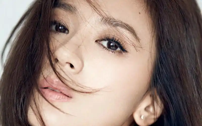 女神贾静雯唯美高清图片桌面壁纸