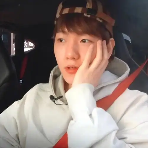 [220909]宝贝想纹纹身就纹伯贤退伍倒计时149!