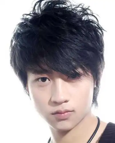 帅气有型的发根定位烫效果