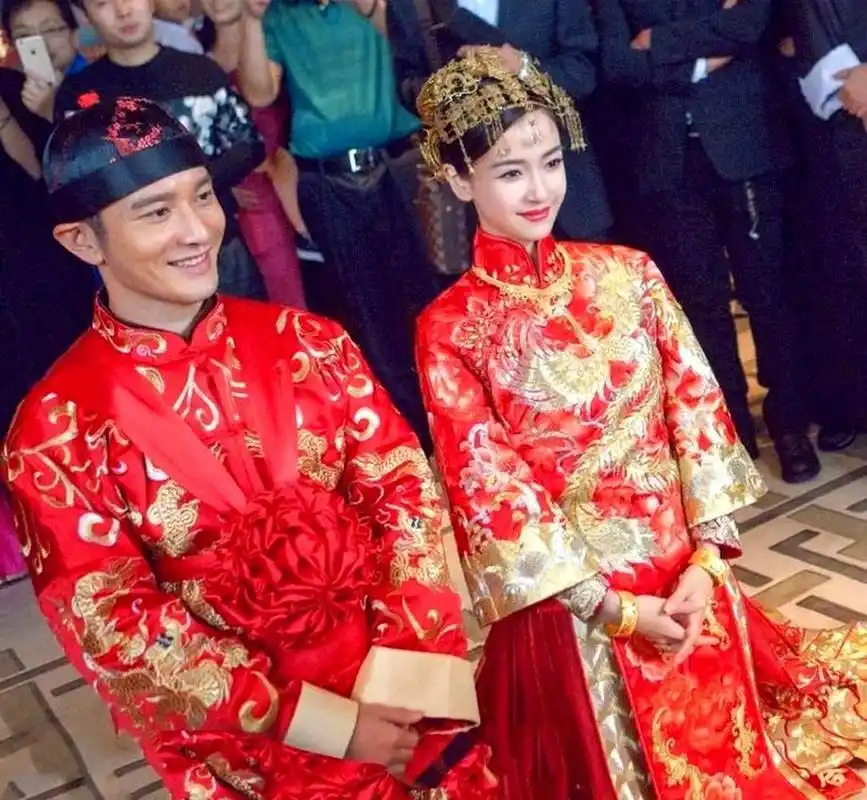 如果你要在一组明星中式婚服中选择,哪一套最符合你心中的中式婚礼