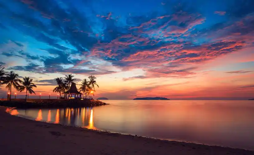 话题:摩羯座男人总喜欢说我想你,我爱你是不是真的爱上了她?