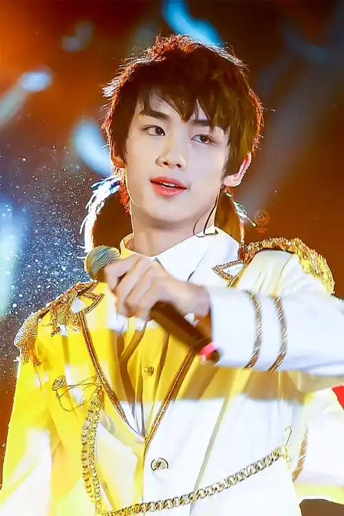 台风少年团丁程鑫