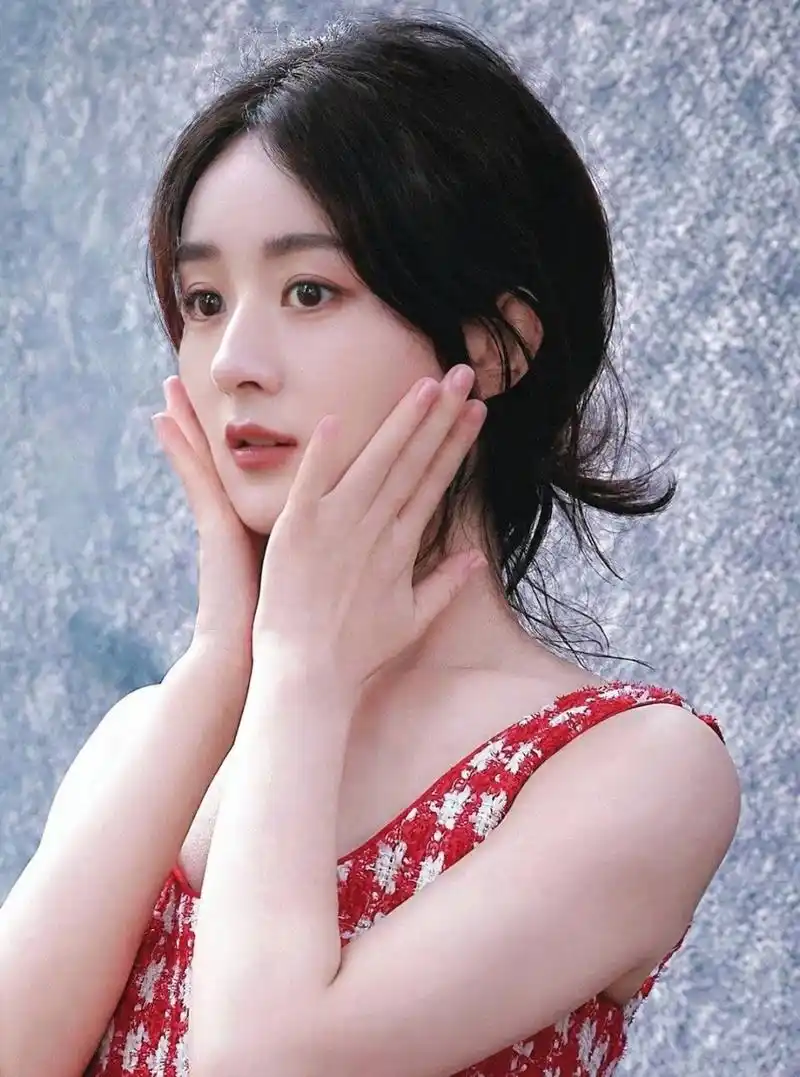 赵丽颖说入秋从腿开始# #赵丽颖# #九月动态激励计划# 颖宝今日份