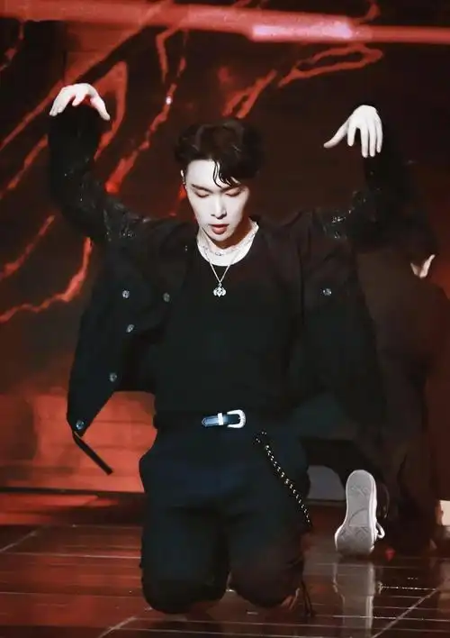 《这就是街舞4》为什么张艺兴的狂派舞观赏性差?__财经头条