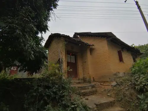 土泥砖房,旧社会的见证,咱们富起来之前的痕印.