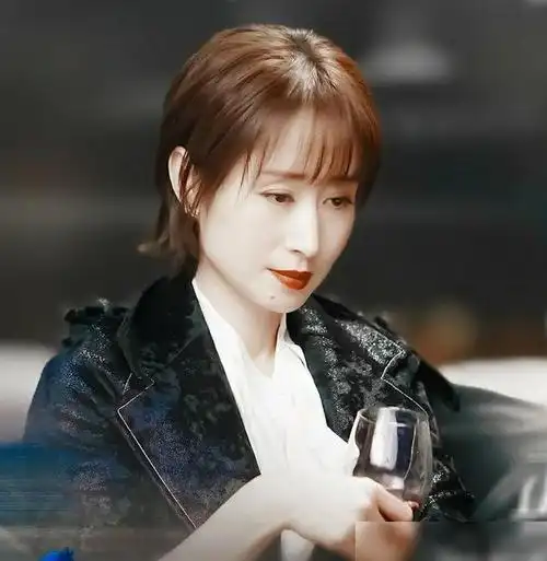 ",演技三级分化,配音吐槽不断|殷桃|左小青|何润东|吴谨言_网易订阅