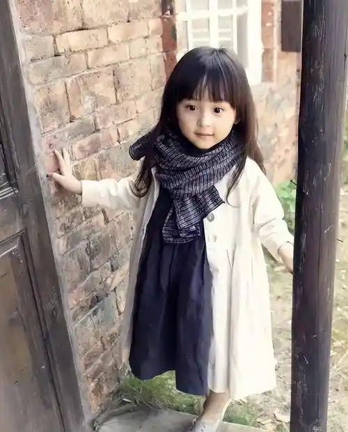 刘楚恬:2岁出道年入百万,6岁爆红全国,如今的她怎么样了?