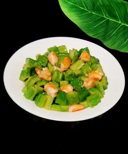 tj隆哥做的苦瓜炒虾仁