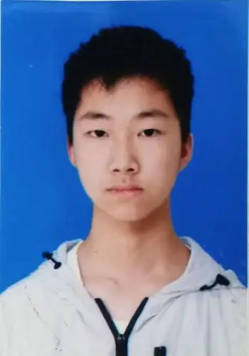 2020.09田中高一(8)班同学证件照