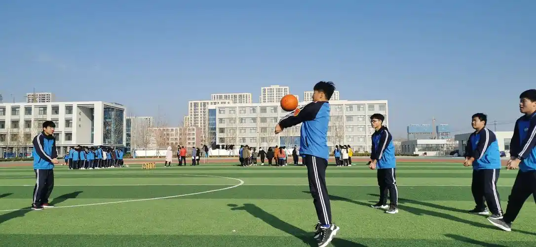 排球少年,风度翩翩～记云天职教体育课