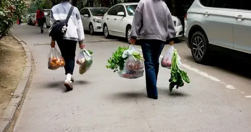 今年那时: 泸州抗疫的130个瞬间