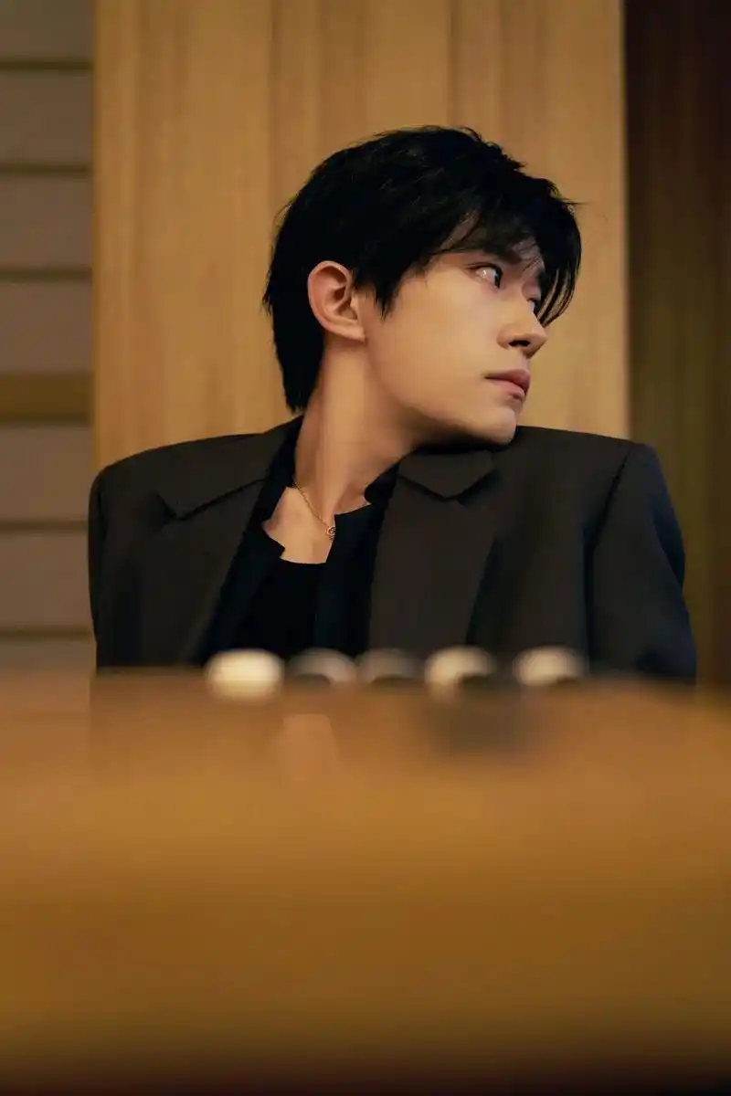 太牛的一张脸了 真的帅哭我#易烊千玺 #红毯造型 #玺子哥  - 抖音