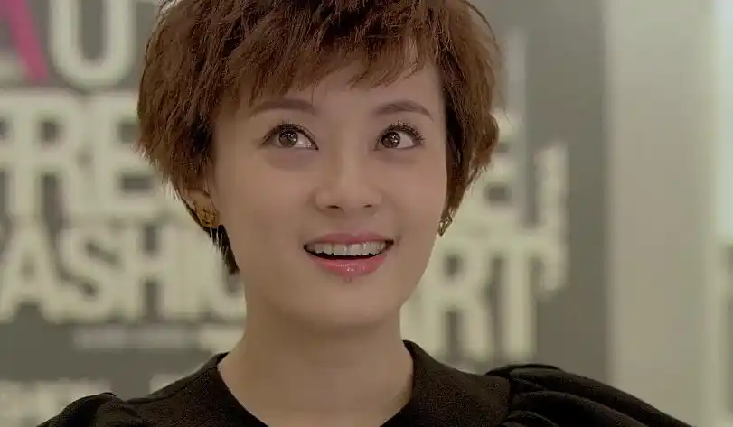 孙俪在《辣妈正传》中的唯美剧照,百变造型抢眼!