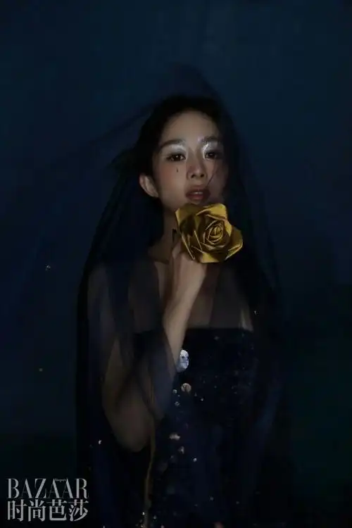 #赵丽颖时尚芭莎闭年刊封面##赵丽颖雪祭司神女妆#