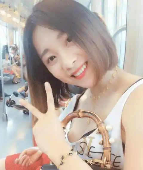 她是中国田径女神,23岁凭借"纹身"走红,纹身部位惹争议_葛曼棋_比赛