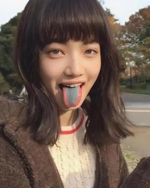 小松菜奈 好直给的美貌!