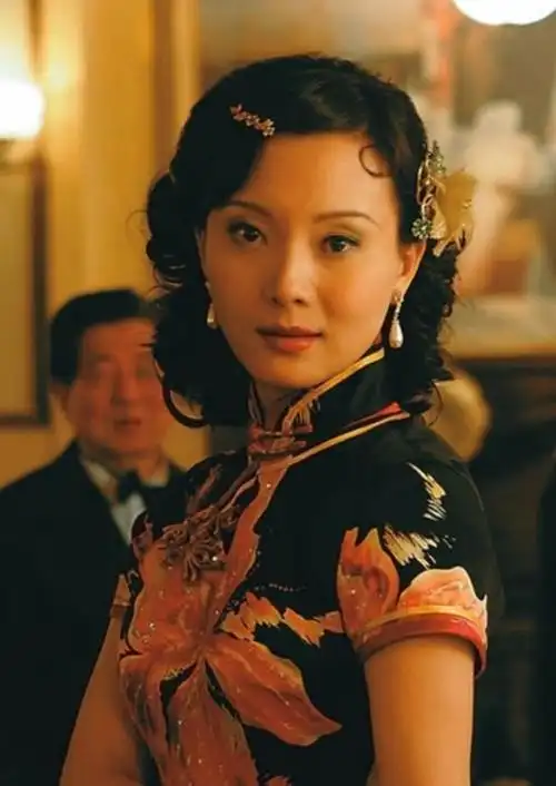 "女版靳东"陈数:成于自己,败于自己