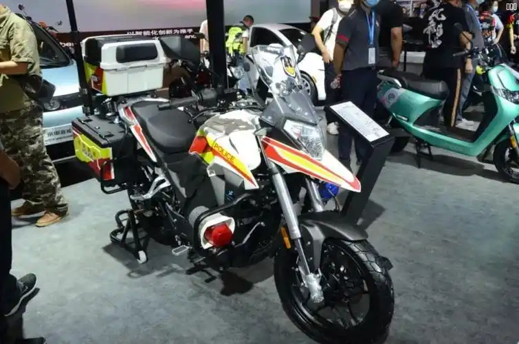 多款新品预上市产品展出,人潮汹涌,新发动机动力喜人