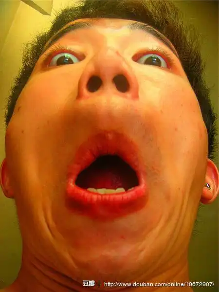 线上活动照片- 我们都来做鬼脸吧