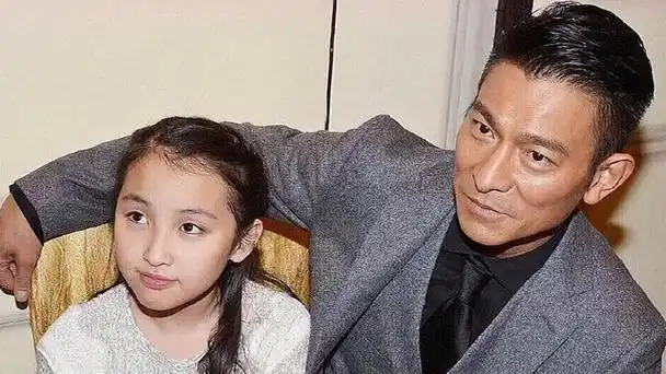 22年默默隐忍,46岁高龄产子,朱丽倩为了刘德华到底有多能忍?