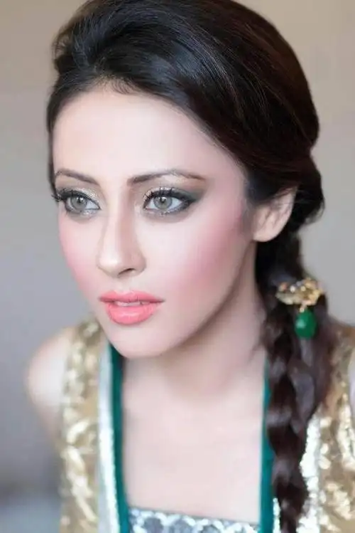 已经不能代表一个人的种姓了,在最开始的时候高种姓确实全都是白皮肤