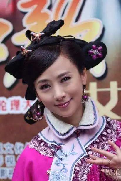 p>翁虹,1968年9月17日出生于香港,中国香港影视女演员,歌手,毕业于 a