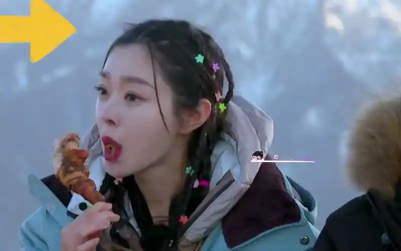 宋轶私下有多喜欢吃肉?看见烤全羊两眼放光,啃羊腿啃到满嘴流油