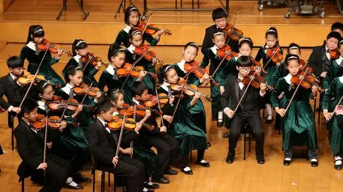 奏享童年～2018鼓楼区中小学新年音乐会～南京小市中心小学弦乐团参演