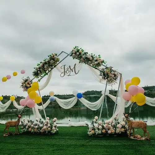 浪漫婚礼结婚装饰布置婚庆用品海边户外室外场景森系梦幻简约婚礼拱门