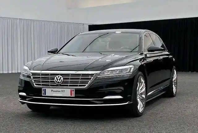 新款大众辉腾"量产版"实拍,气场强大,配置丰富,动力不输s级