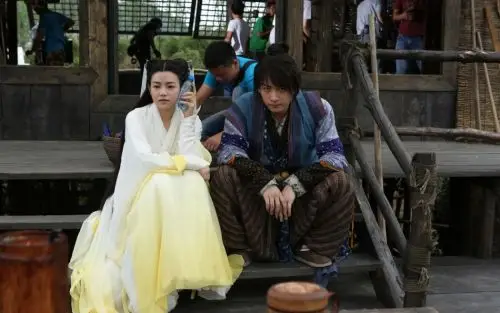 《神雕侠侣》陈晓片场成活宝 卖萌耍贱罕见花絮照