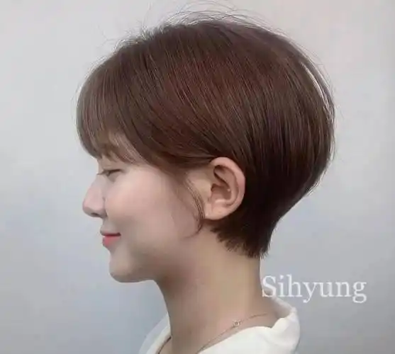 天鹅颈短发显高显胸大