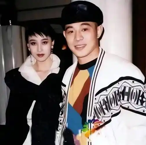 原创李连杰跟利智说两个女儿都挺奇怪的长得既不像你又不像我