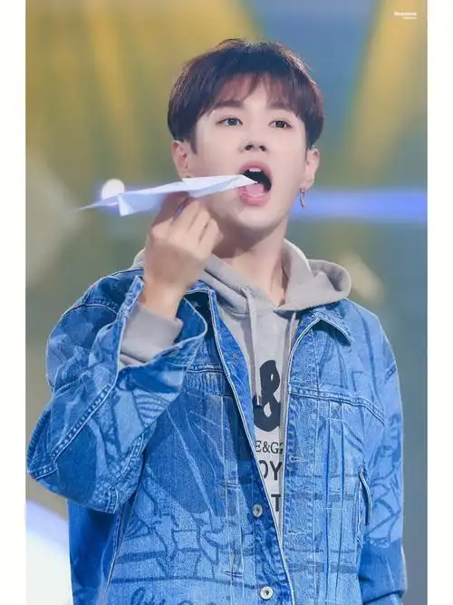 李汶翰的兔牙太太太可爱了