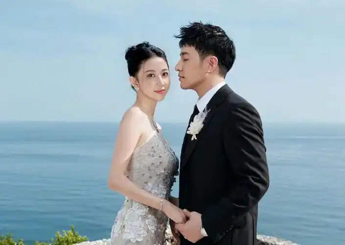 潘玮柏不吃亏ab锤黄晓明婚内出轨王源李恩童实锤刘宇宁抢刘诗诗功劳