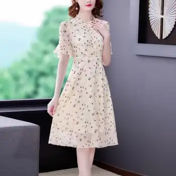 母亲礼物实用送妈妈衣服夏天新款裙子年轻妈妈碎花雪纺连衣裙夏季新款