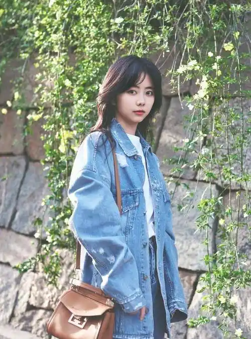 谭松韵春季时尚大片引领潮流!