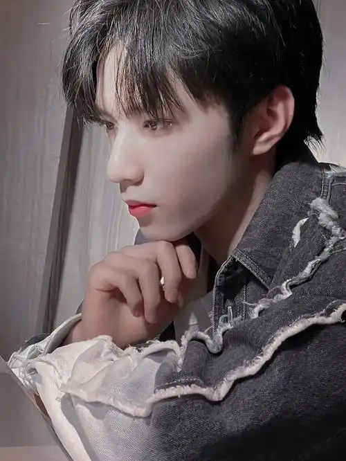 刘耀文绝美壁纸第十六弹