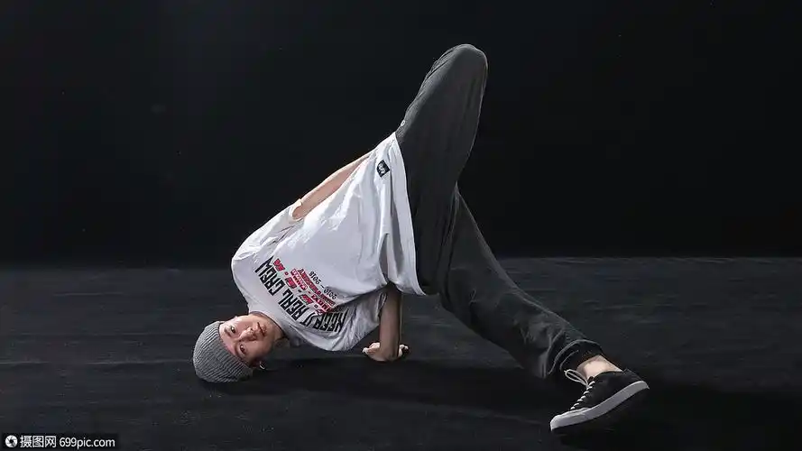 breaking街舞男孩文化街头文化